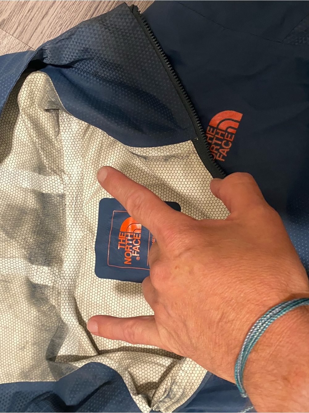 The North Face Fuseform dot matrix jacket - Medium - 2.5L - Picture 8 of 13